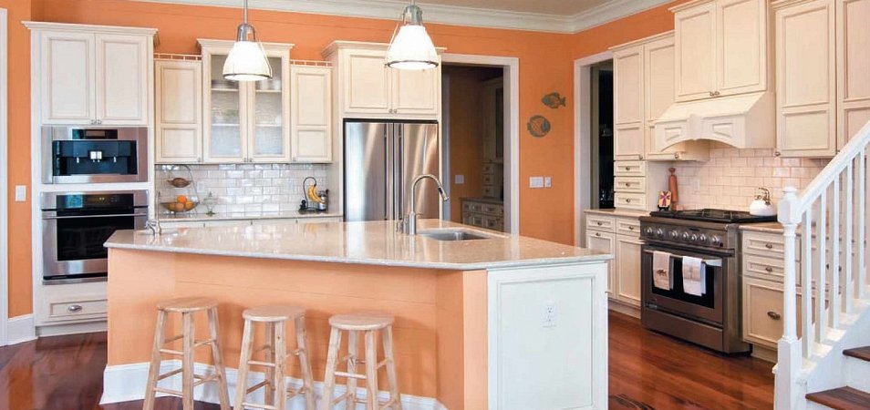Дизайн кухни персикового цвета: советы по оформлению и фото проектов