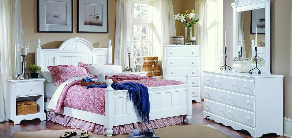 Как оформить пространство вокруг кровати: стильные идеи с фото