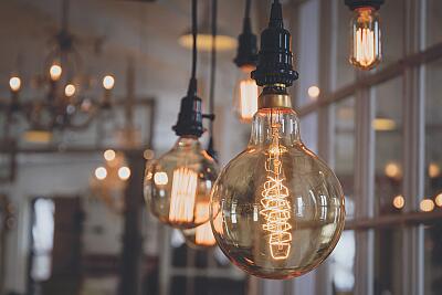 Правила выбора оптимальной осветительной лампочки для домашнего использования