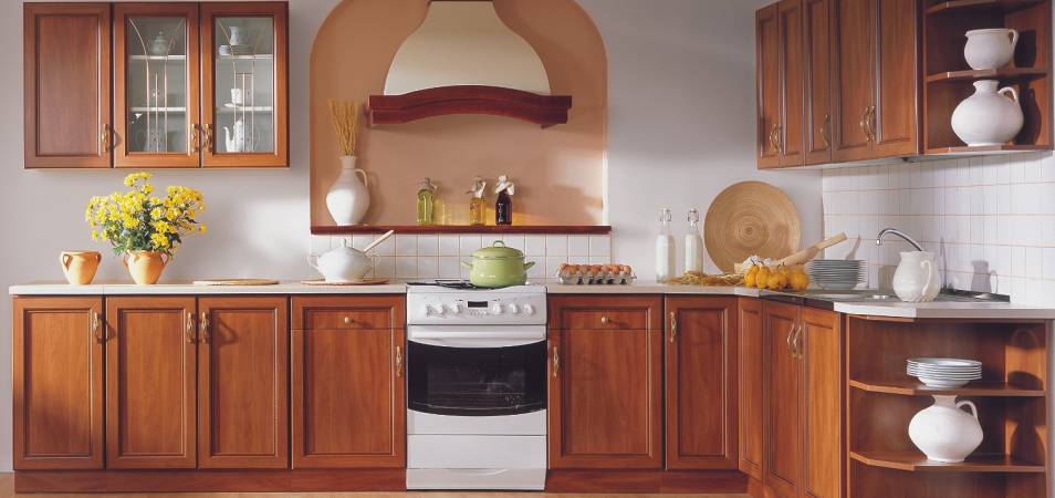 Выбор кухонного гарнитура по форме помещения: 250 фото-идей