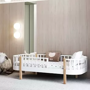 Кровать Лия без обивки белая эмаль/прозрачный лак без подъёмного механизма 900x1800, без изголовья