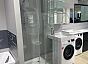 AQ ARI KV09020CH Душевой уголок квадратный, двери раздвижные 900x900x2000 профиль хром, стекло прозрачное (старый артикул AQNAA1142-90)
