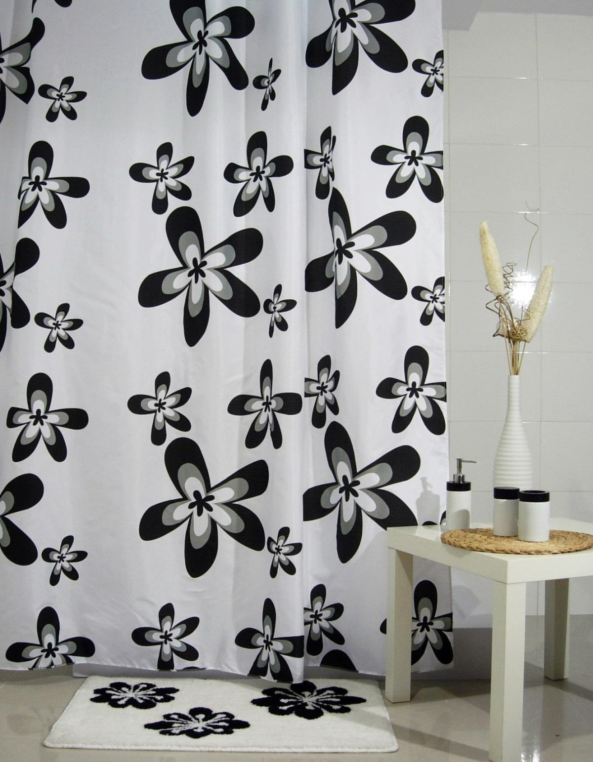 Штора текстильная/ванны и душа Черные цветы 180 х 200 см, цвет чёрный/белый