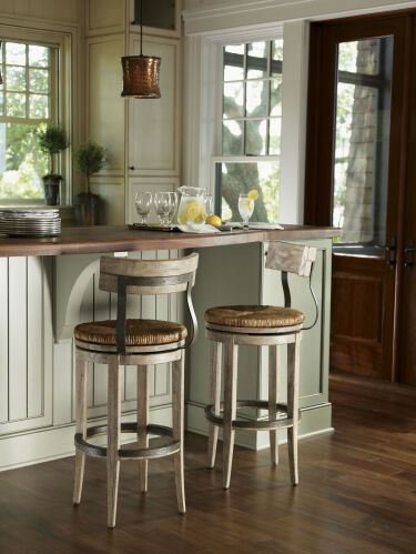 Барные стулья с высокой спинкой для кухни