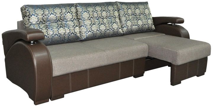 Большой диван – украшение гостиной