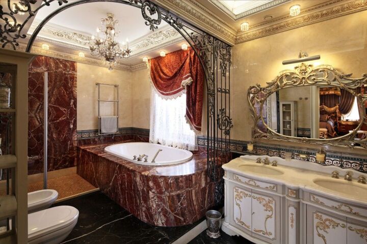 Ванная комната в классическом стиле: 12 проектов с комментариями дизайнеров