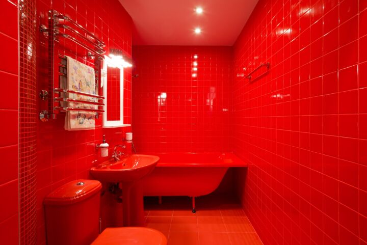 Красно белая ванная комната (46 фото)