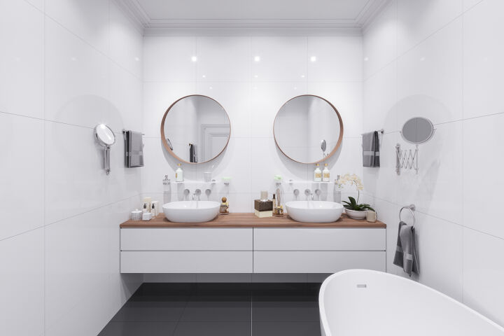 Современная ванная комната 2023 в белом цвете