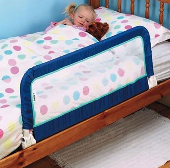 Как правильно выбрать детскую кроватку?
