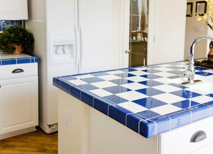 «Нержавеющий» декор — оригинальный способ обновить кухонную мебель и технику своими руками