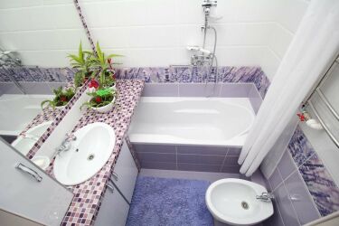 Интересные идеи для обустройства маленькой ванной комнаты