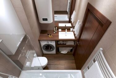 Дизайны маленькой ванной с машинкой