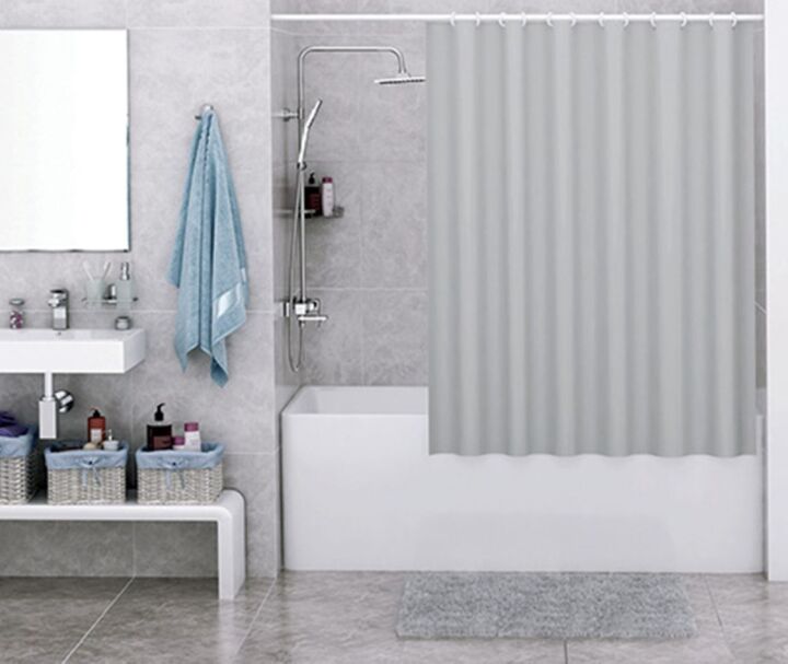 Однотонная текстильная шторка для ванной комнаты