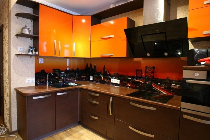 Оранжевая кухня: приемы цветового сочетания и дизайн
