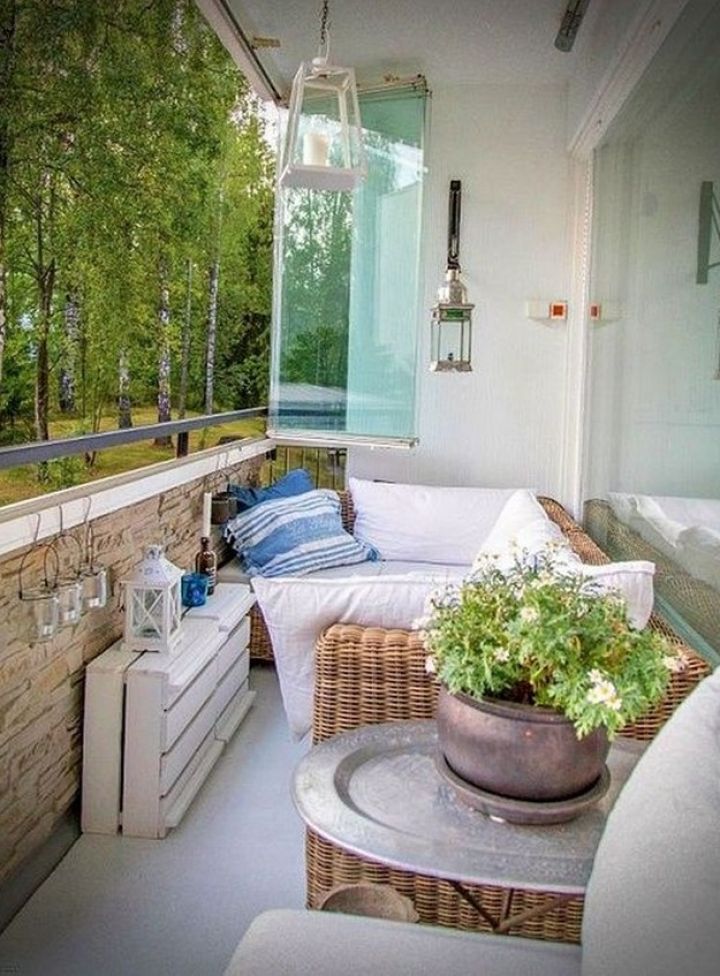 Гостиная с балконом — стильное зонирование и красивые варианты оформления гостиной (165 фото)