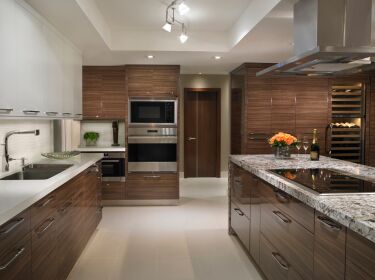 Проекты кухонь дерево