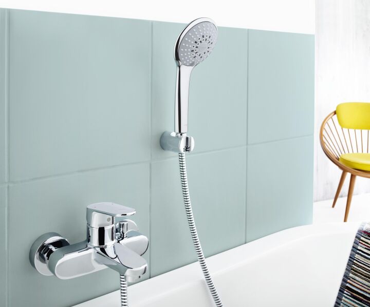 Душевая лейка со смесителем для ванны от компании «Grohe»