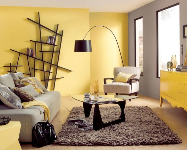 Бело-желтый интерьер гостиной (53 фото): проверенные и креативные решения